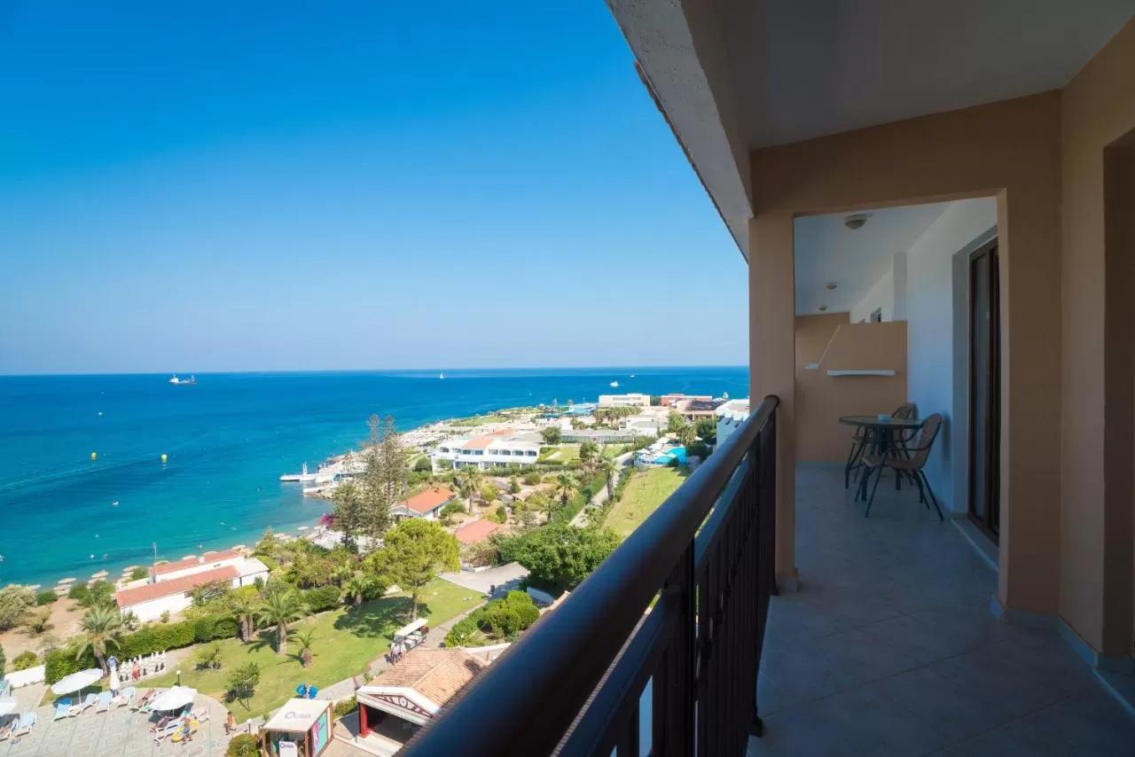 Helea Lifestyle Beach Resort Kallithéa Exterior foto View from a balcony