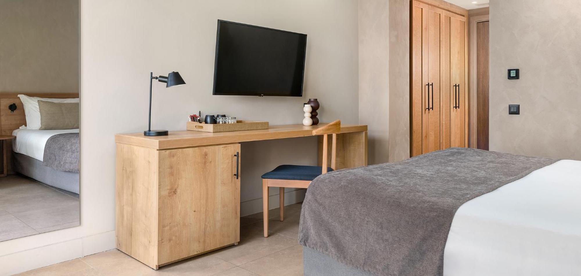 Helea Lifestyle Beach Resort Kallithéa Exterior foto A room at the hotel